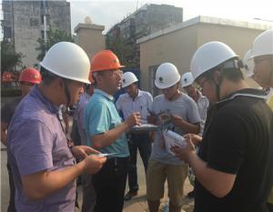 房總集團(tuán)開展“送法律進(jìn)工地、送關(guān)愛惠民工”活動(dòng)
