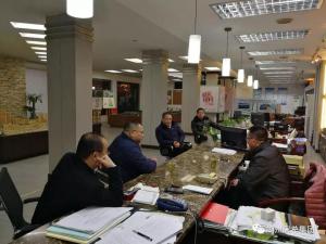 大雪再度來襲！公司打響“后方基地保衛(wèi)戰(zhàn)”，領(lǐng)導(dǎo)班子夜間召開緊急會